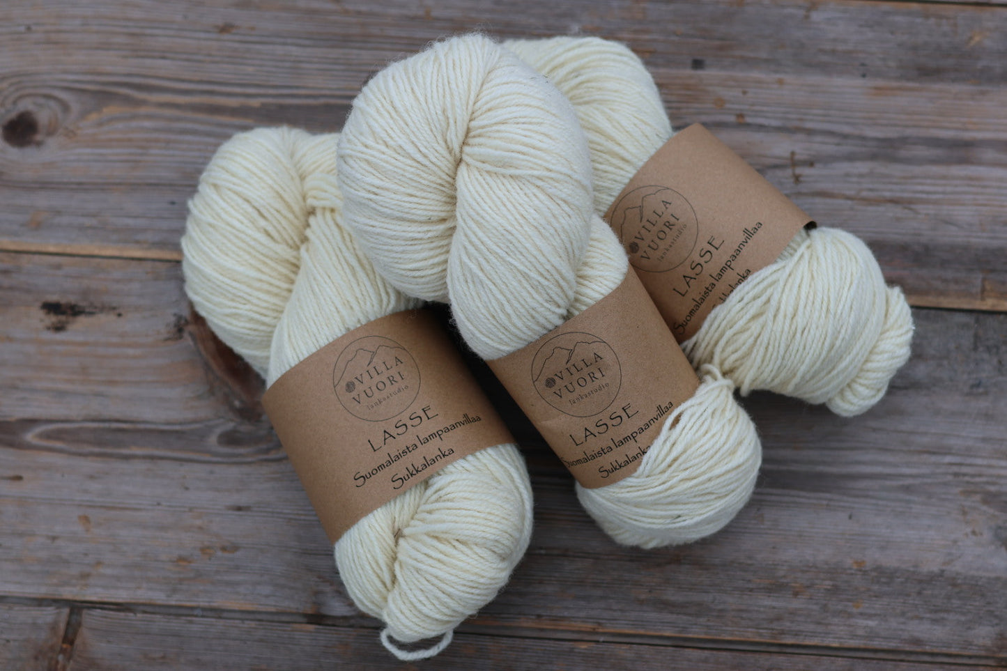 Lasse -lanka luonnonvärinen